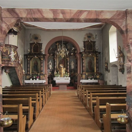 Innenansicht der Kirche St. Kilian, Holzhausen
